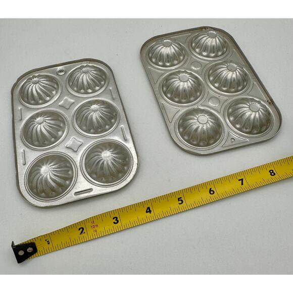 Vintage Aluminum Mini Bundt & Tartlet Molds ,Set of 2 Baking Trays - Picture 2 of 4